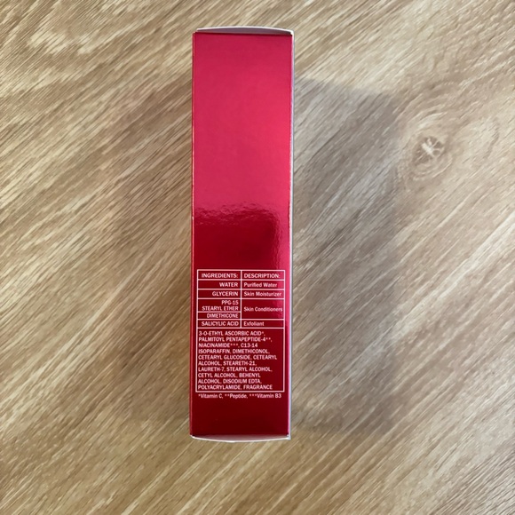 OLAY Vitamin C + Peptide 24 Brightening Peel - Orange and Silver - Picture 3 of 3